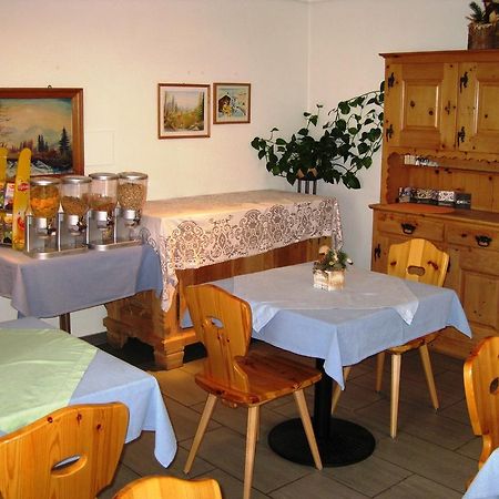 Pensiun Garni Plaz Hotel Скуол Екстериор снимка