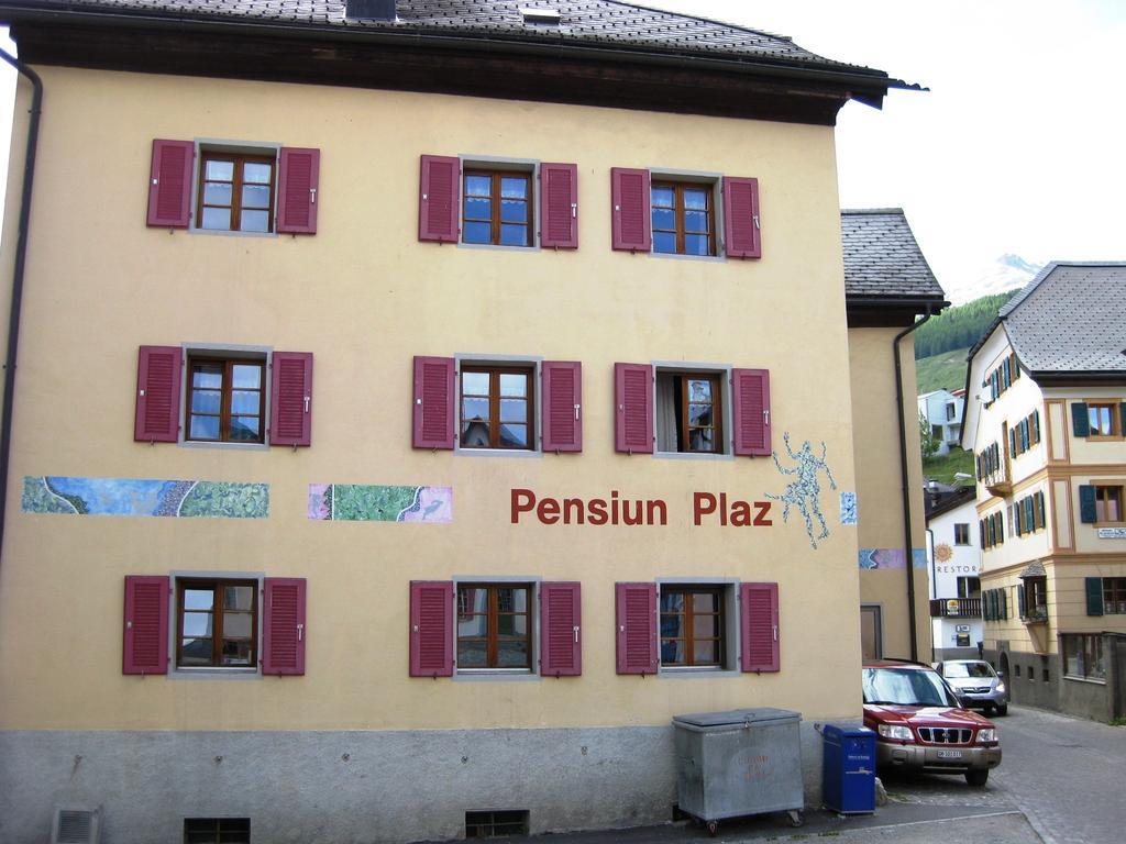 Pensiun Garni Plaz Hotel Скуол Екстериор снимка